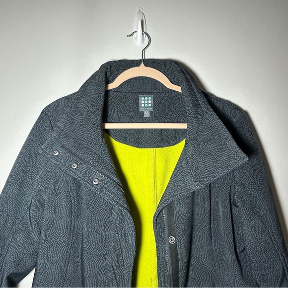 Title Nine T9 Peacekeeper Insulated Gray Wind Resistant Jacket Size Medium - Picture 7 of 13